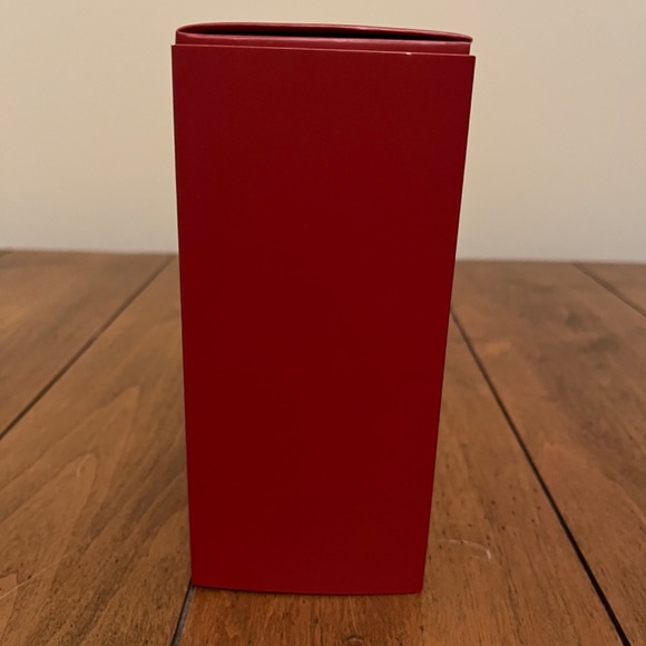 Lenox Peanuts Snoopy Under The Mistletoe 2022 Ornament NEW IN BOX - Picture 5 of 6